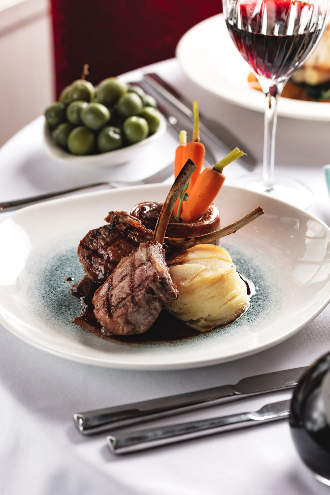 Lamb chops, fondant potato, jus