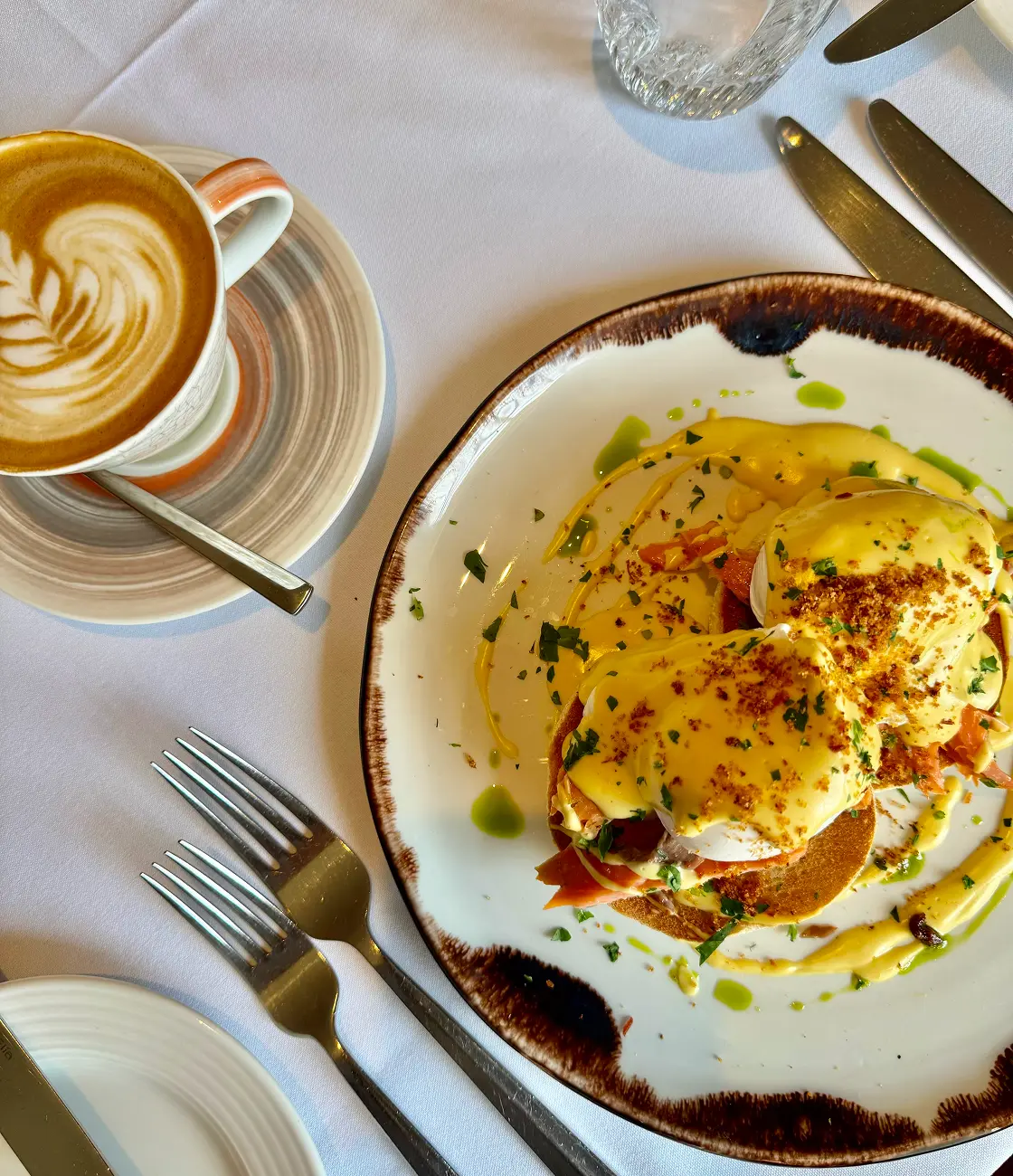 Breakfast at Ennios